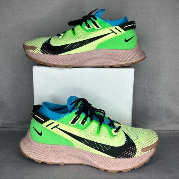 🔥🔥🔥Nike Pegasus Trail 2 Sneakers Size: 10.5🔥🔥🔥
